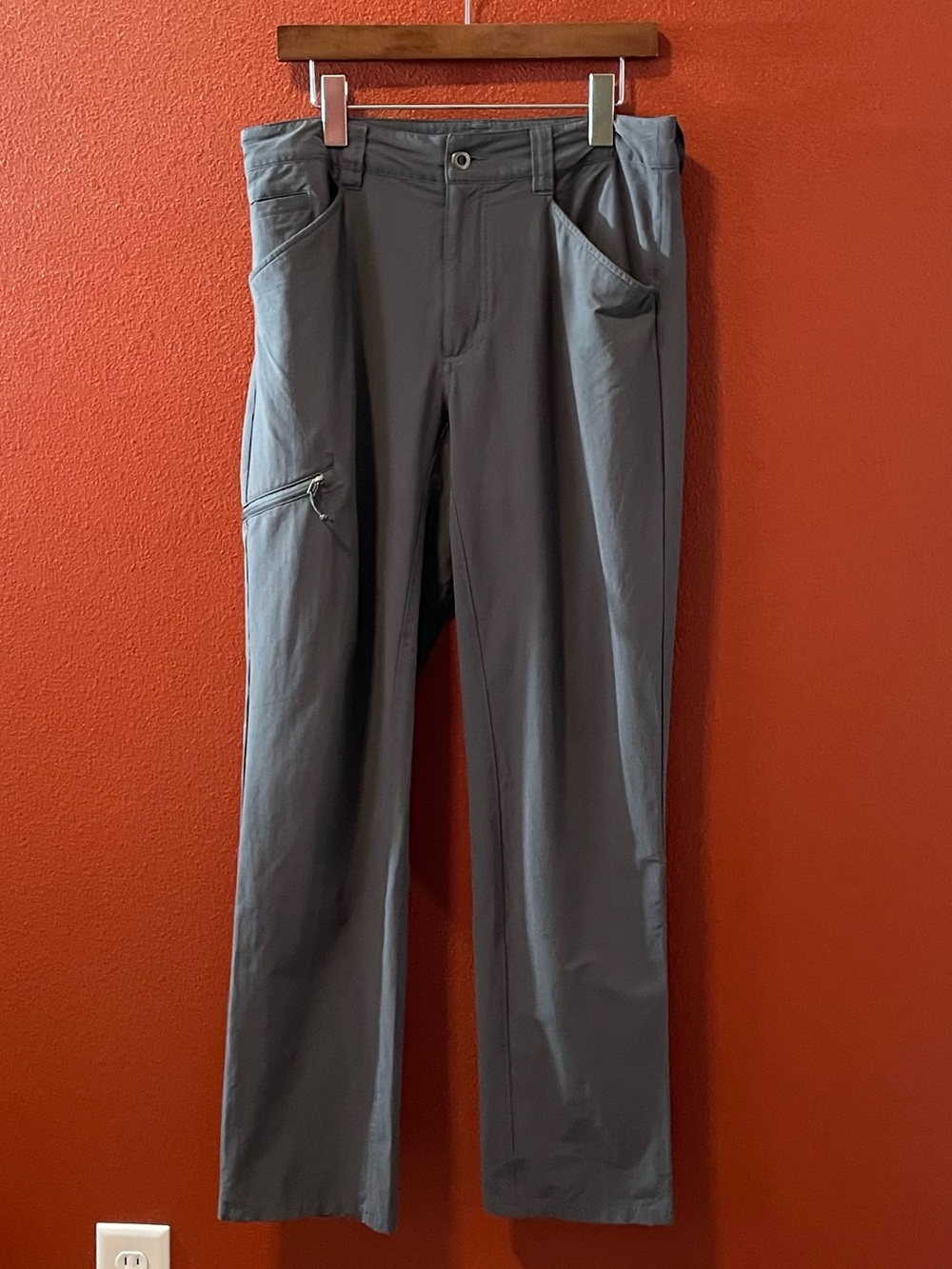 Patagonia Men’s Quandary Forge Gray Gorpcore Water Repellant Hiking Pants